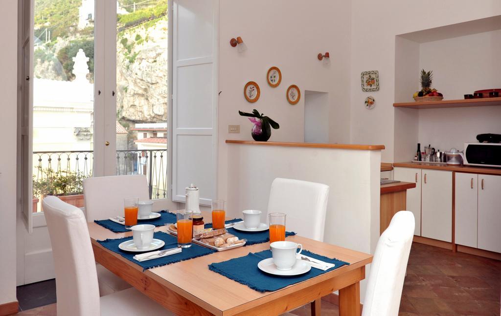 Il Sagrato - Ravello Accommodation Минори Екстериор снимка