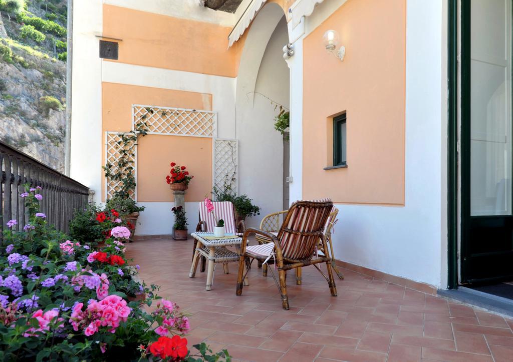 Il Sagrato - Ravello Accommodation Минори Екстериор снимка